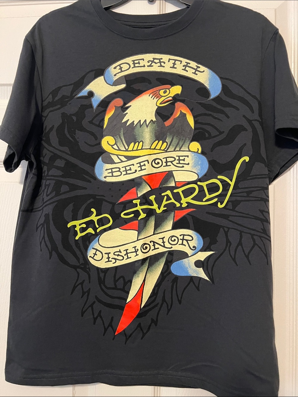 NWOT Men’s Ed Hardy Charcoal GreyTee sz Small